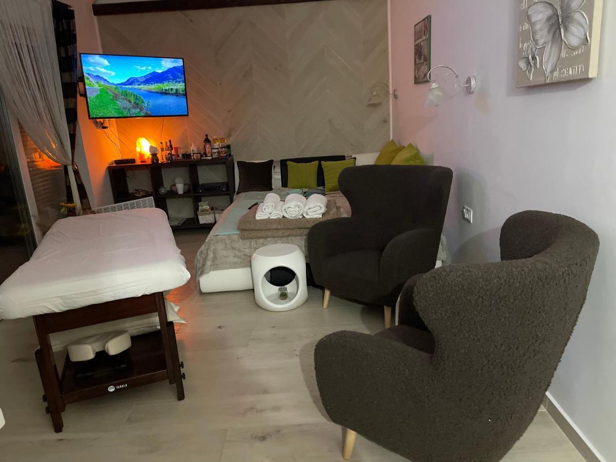 Regina Delux Apartman Gyula Zewnętrze zdjęcie