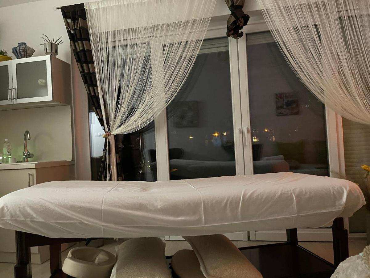 Regina Delux Apartman Gyula Zewnętrze zdjęcie