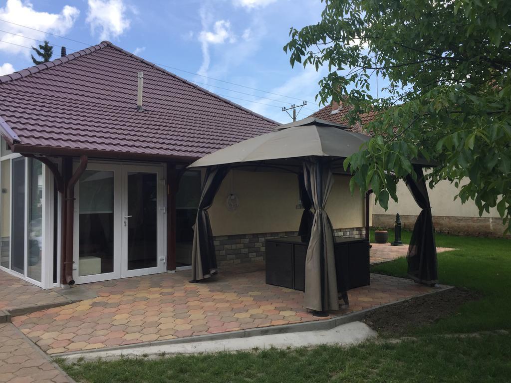 Regina Delux Apartman Gyula Zewnętrze zdjęcie