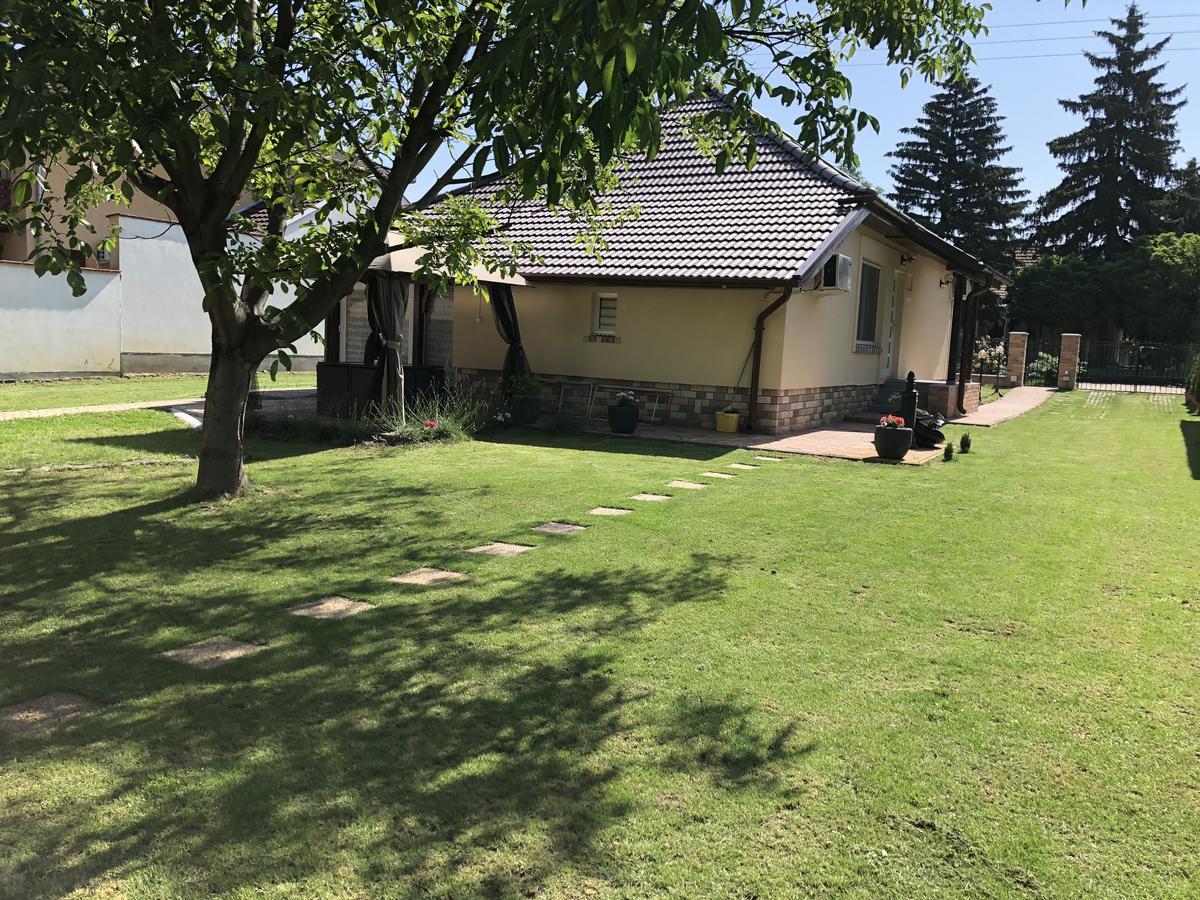 Regina Delux Apartman Gyula Zewnętrze zdjęcie