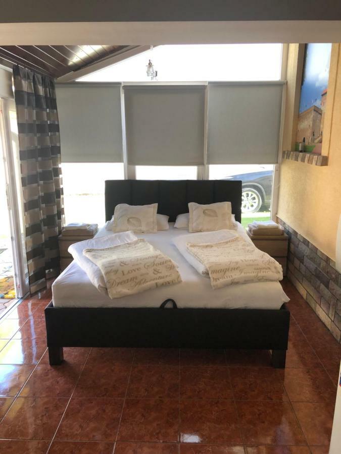 Regina Delux Apartman Gyula Zewnętrze zdjęcie